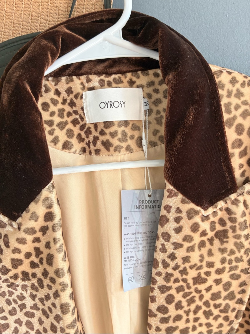 OYROSY Women's Leopard Print Blazer with Brown Velvet Collar
